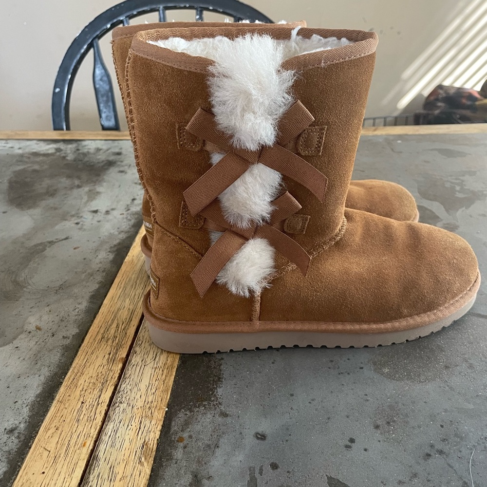 Kookaburra by UGG boots